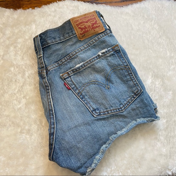 Levi’s 501 Button Fly Shorts Sz 28 - Picture 1 of 12